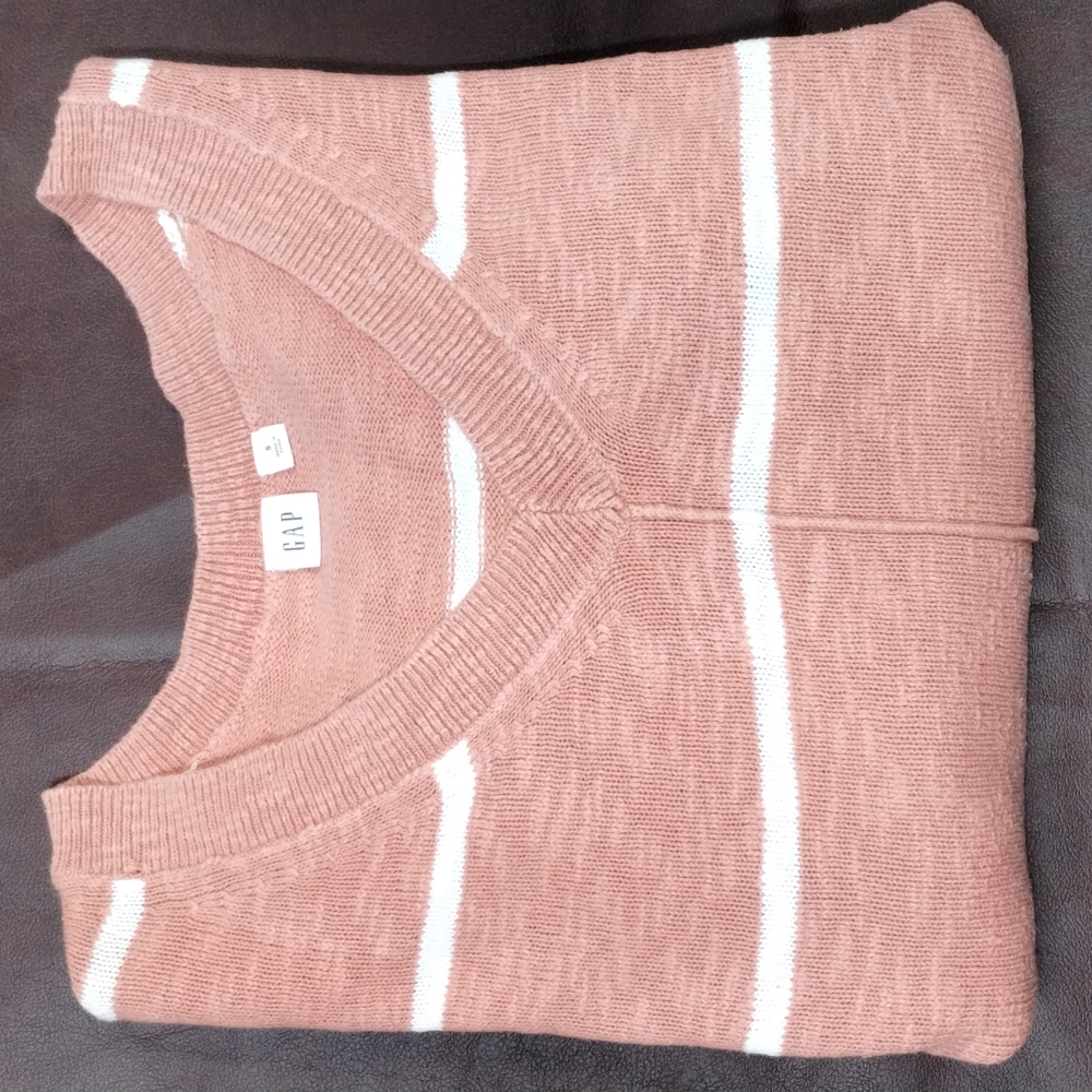 Cozy Gap sweater - Picture 2 of 3